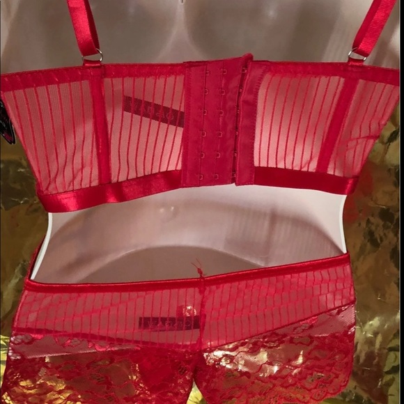 Very Sexy Bra & Panty Set - Picture 6 of 6